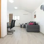 House Ankica 1818 *