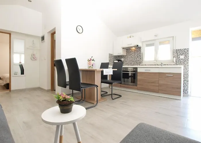 Vikendica House Ankica 1818 Pula