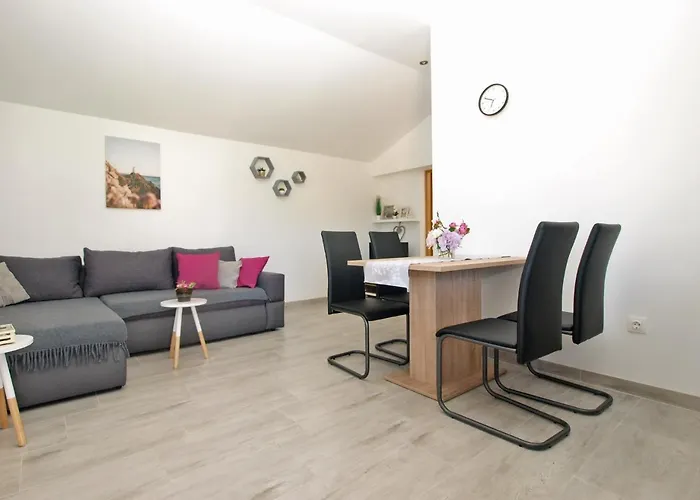 House Ankica 1818 Vikendica Pula