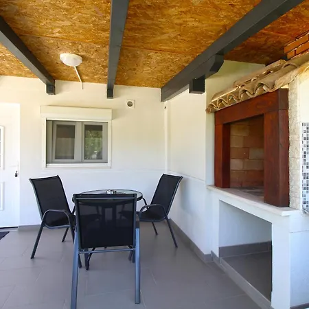 House Ankica 1818