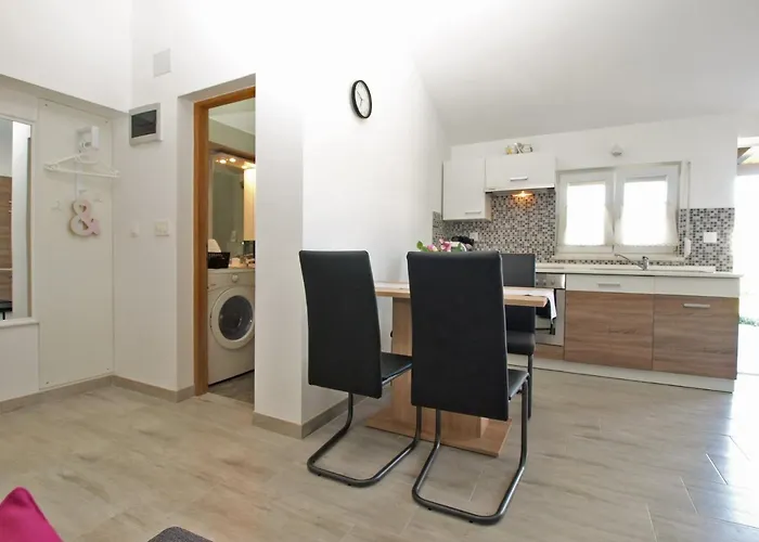 House Ankica 1818 Πούλα